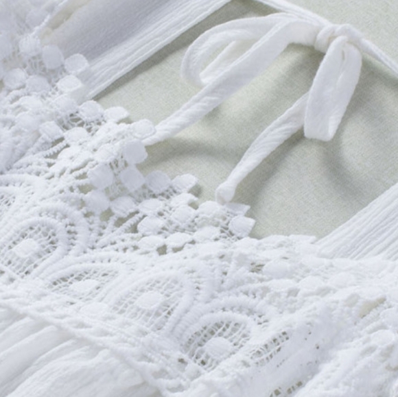 1 2x left💗New boutique white slicing pom pom top - Picture 4 of 16